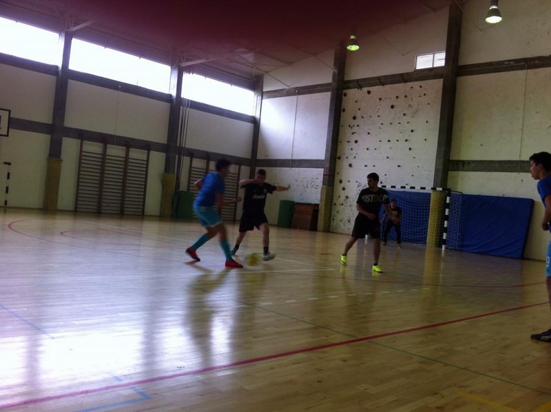 13393128_10205237395729334_223513441_n